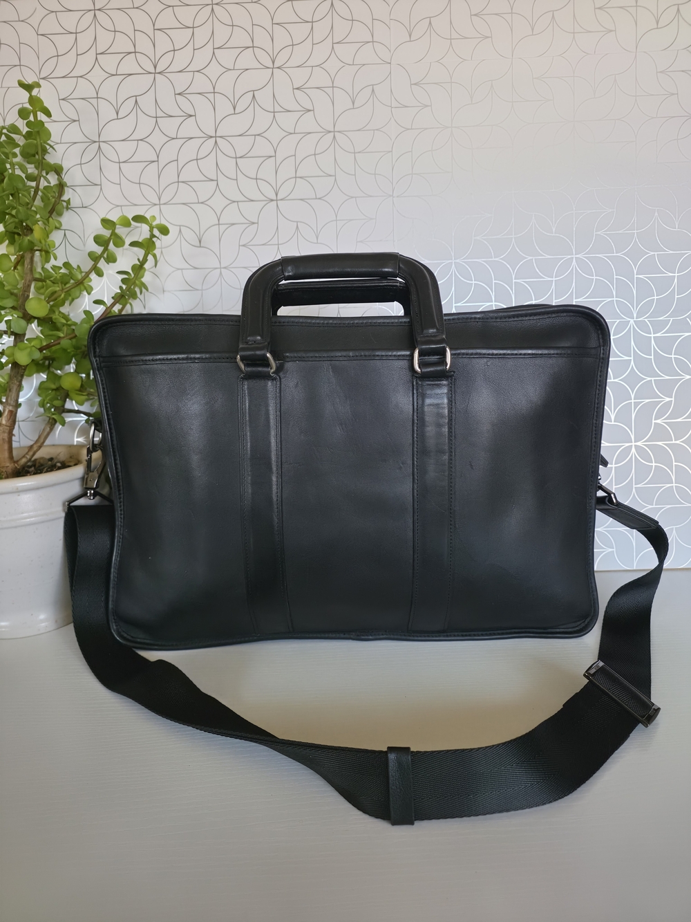 Coach Black Leather Men’s Briefcase with Detachable Strap